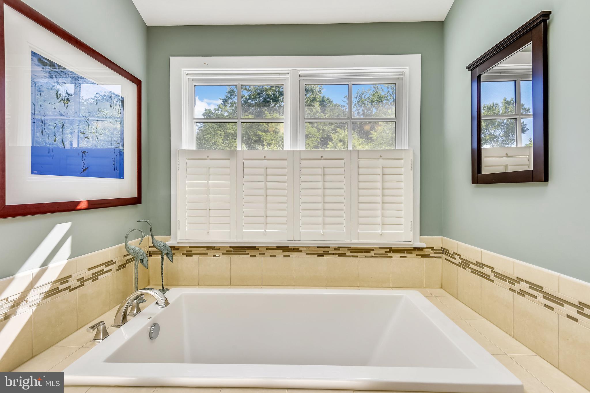 HANSBOROUGH - Residential