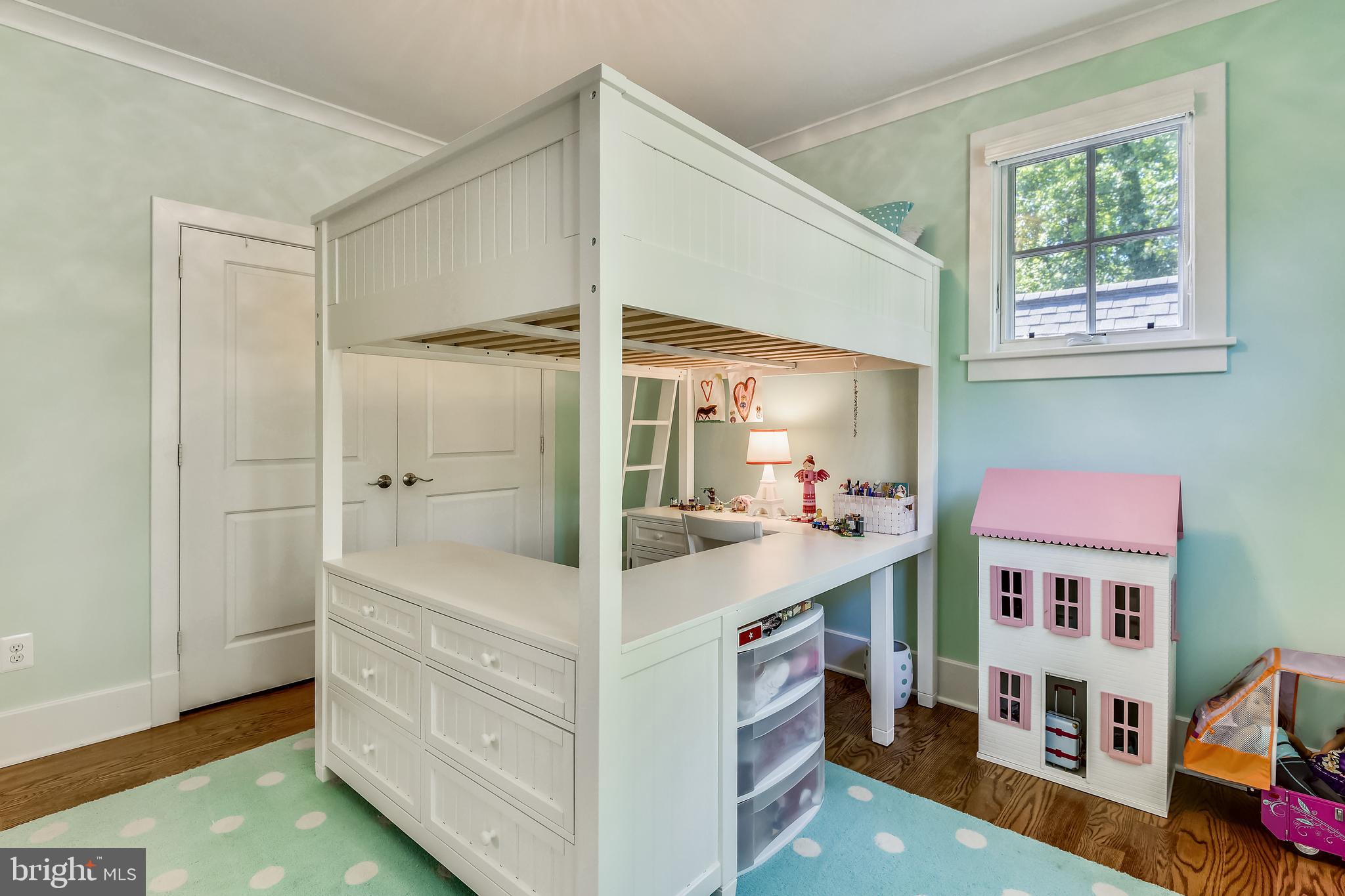 HANSBOROUGH - Residential