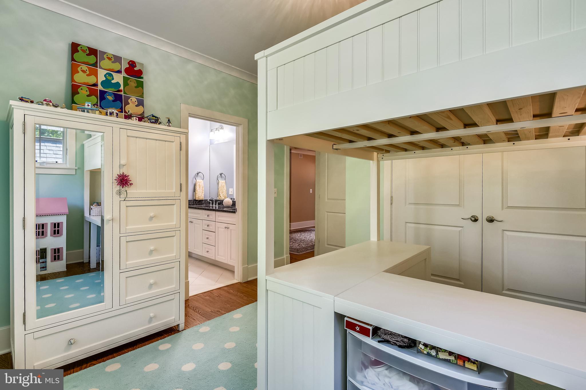 HANSBOROUGH - Residential