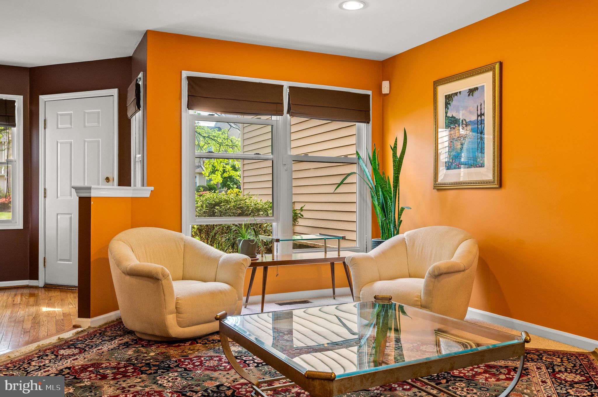 PINE CREST - Residential