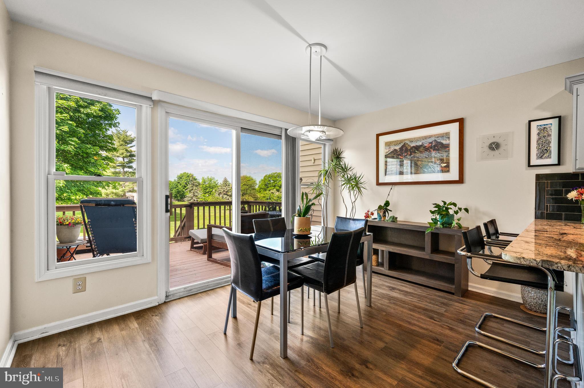 PINE CREST - Residential