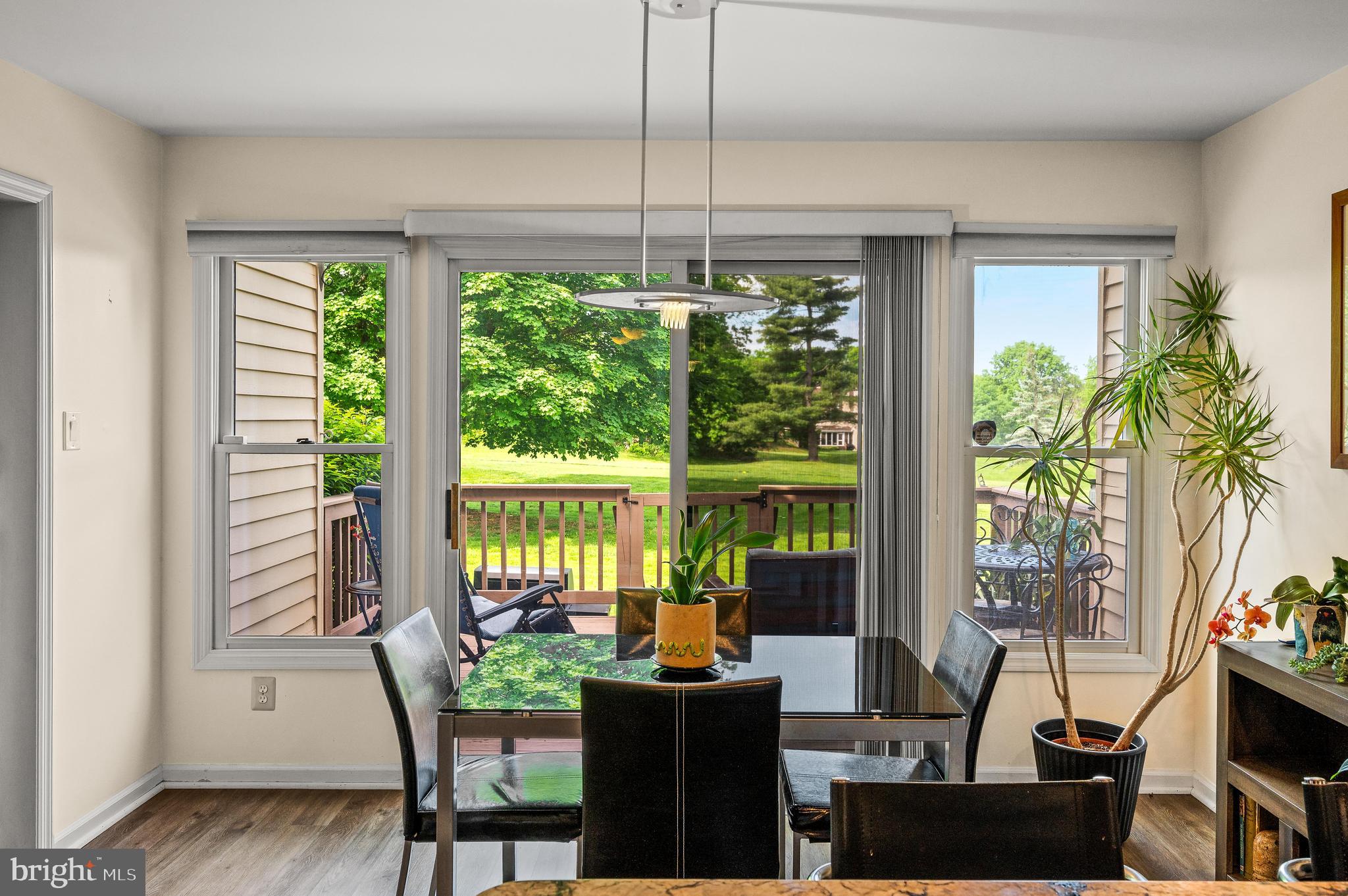 PINE CREST - Residential