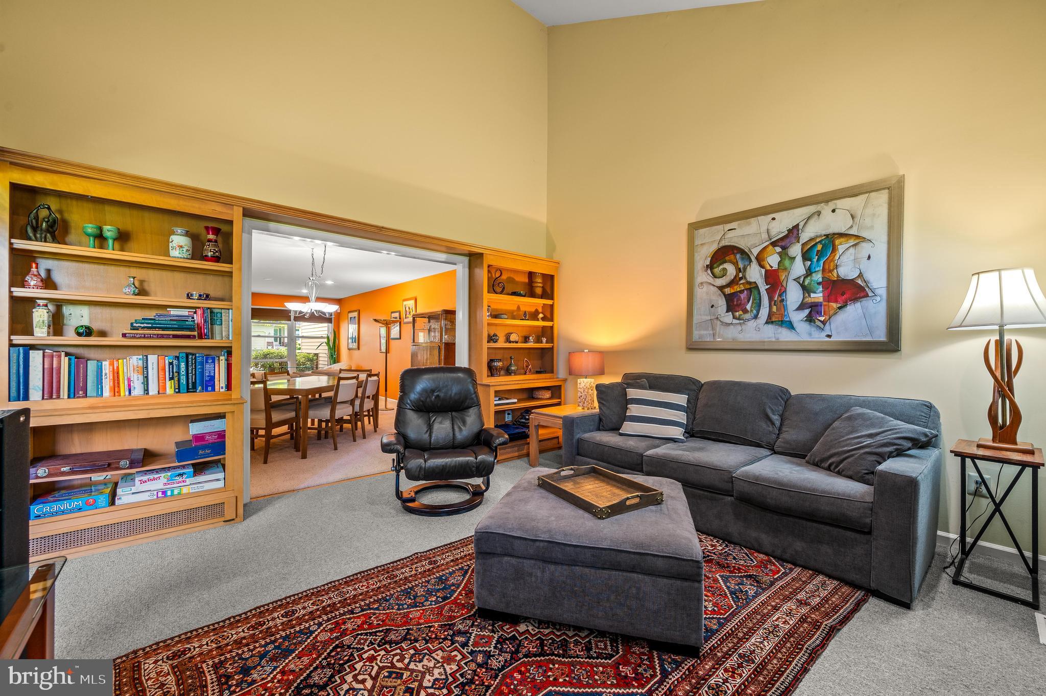 PINE CREST - Residential