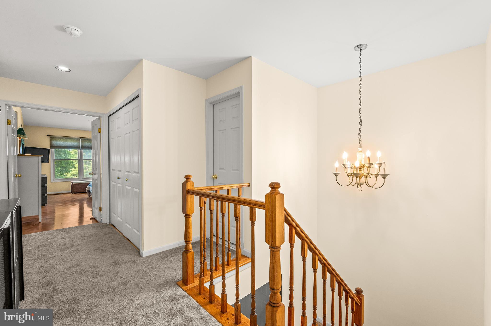PINE CREST - Residential
