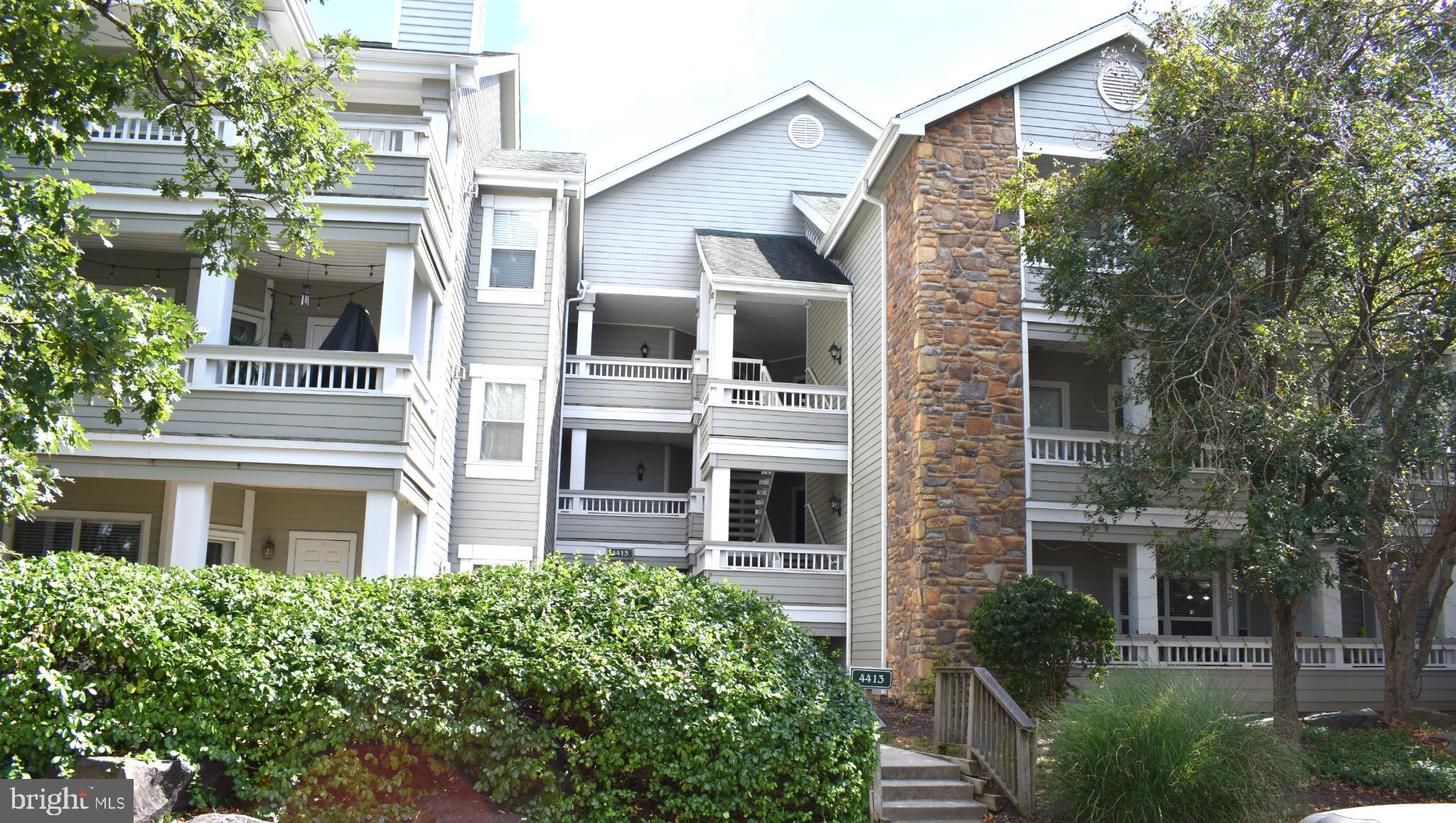 STONECROFT CONDO - Residential