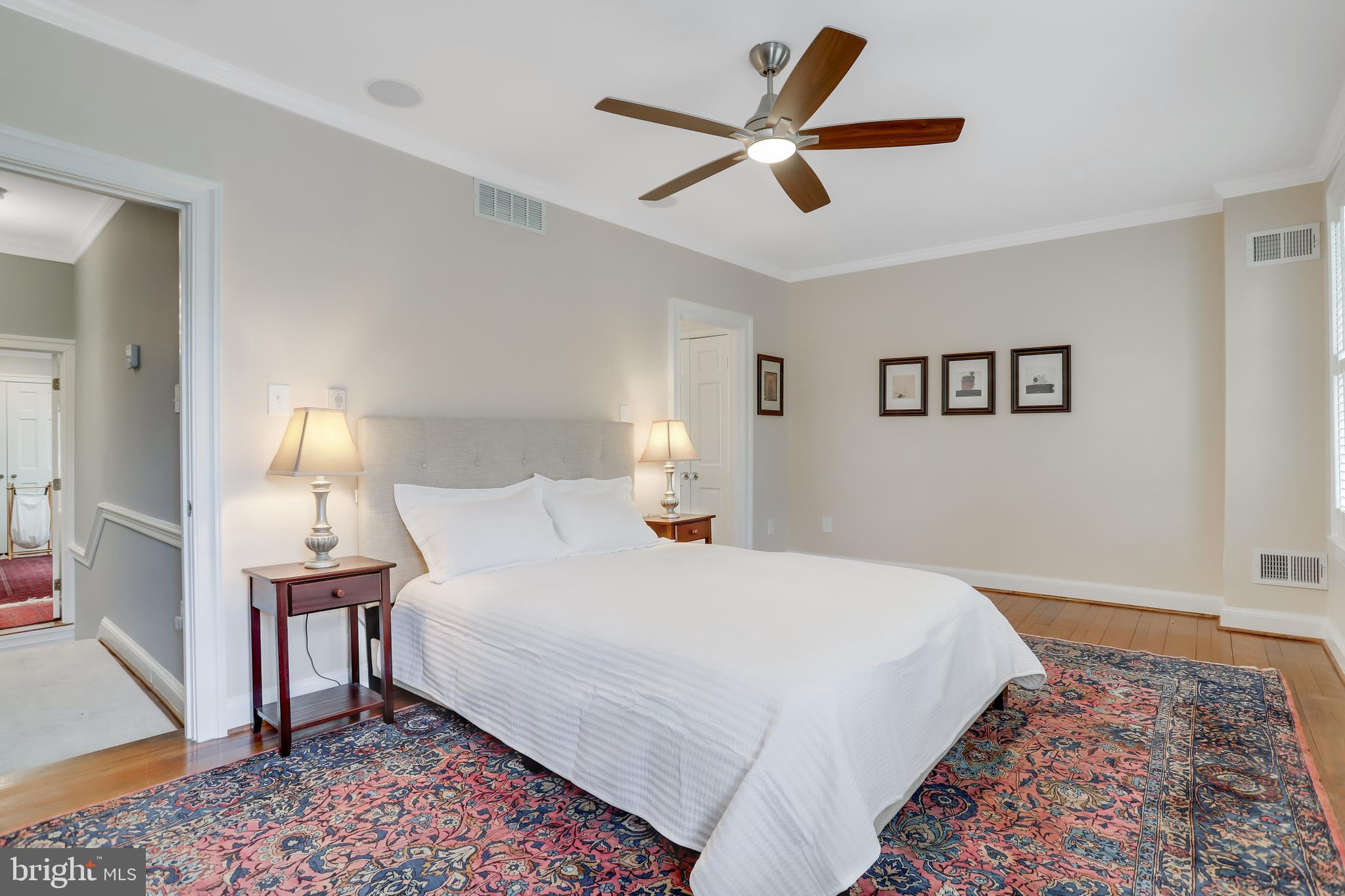 OLD TOWN ALEXANDRIA - Residential