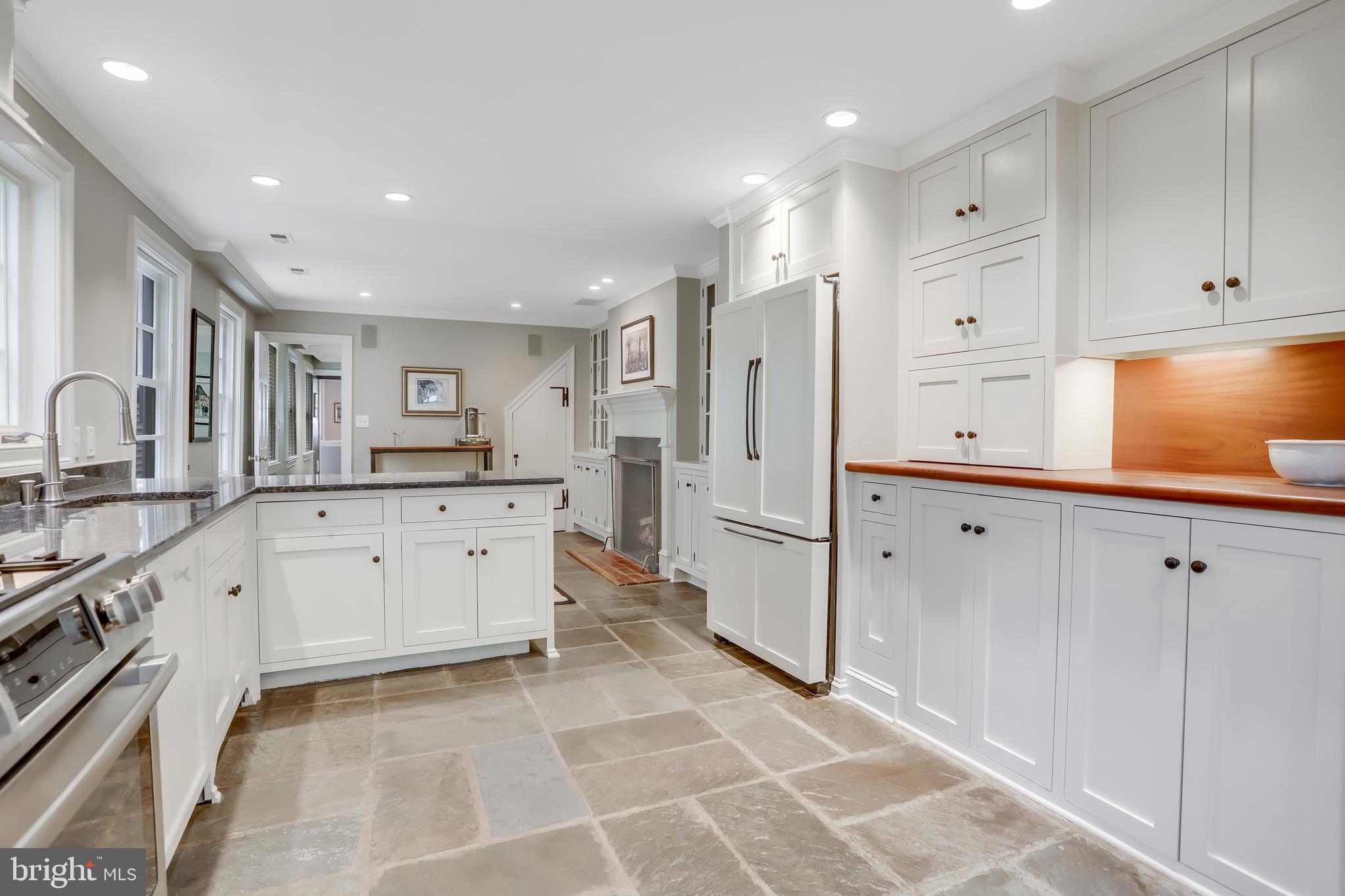 OLD TOWN ALEXANDRIA - Residential