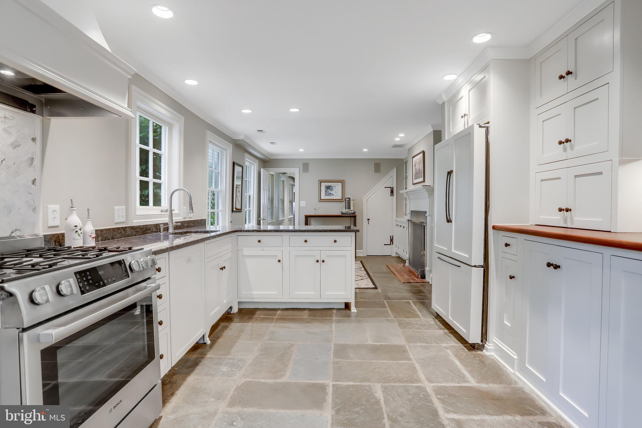 OLD TOWN ALEXANDRIA - Residential