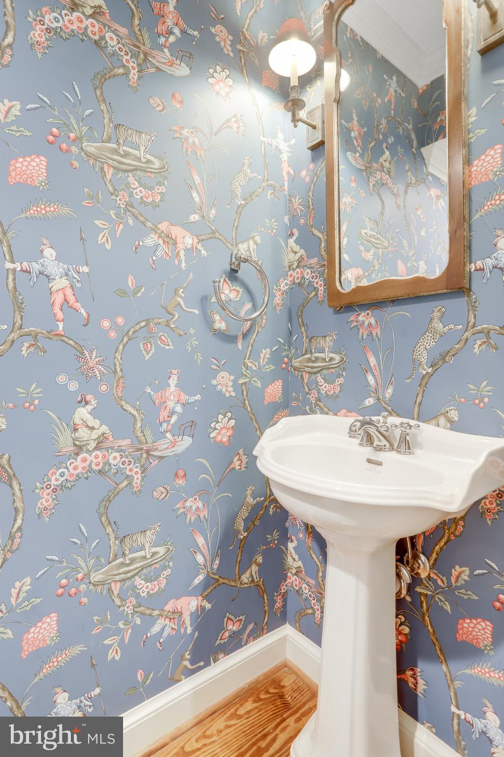 OLD TOWN ALEXANDRIA - Residential