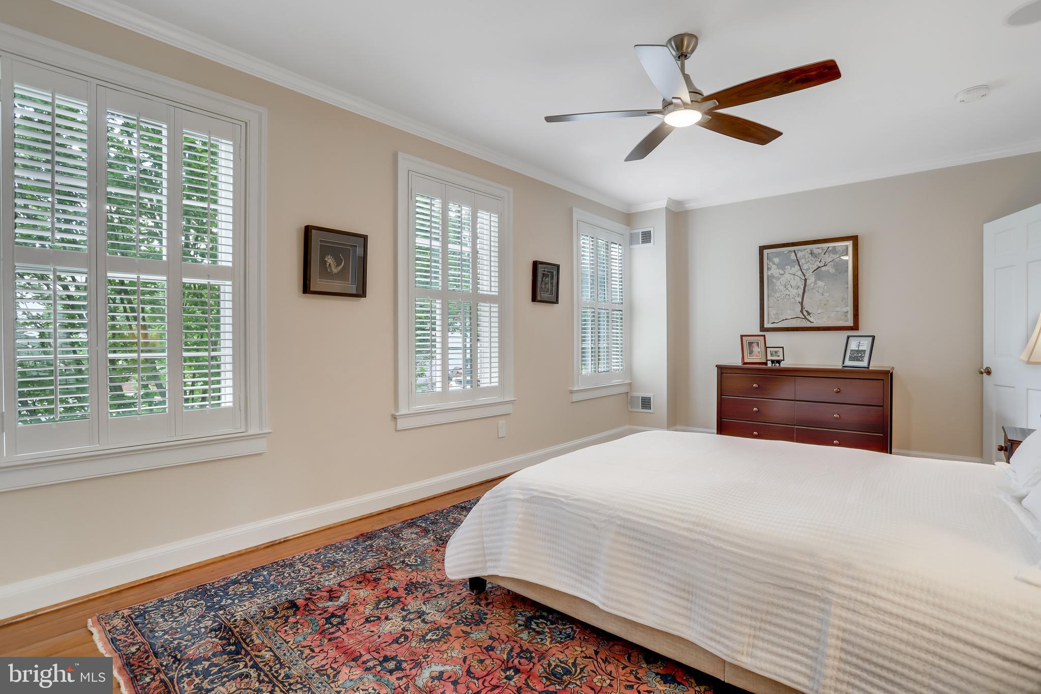 OLD TOWN ALEXANDRIA - Residential