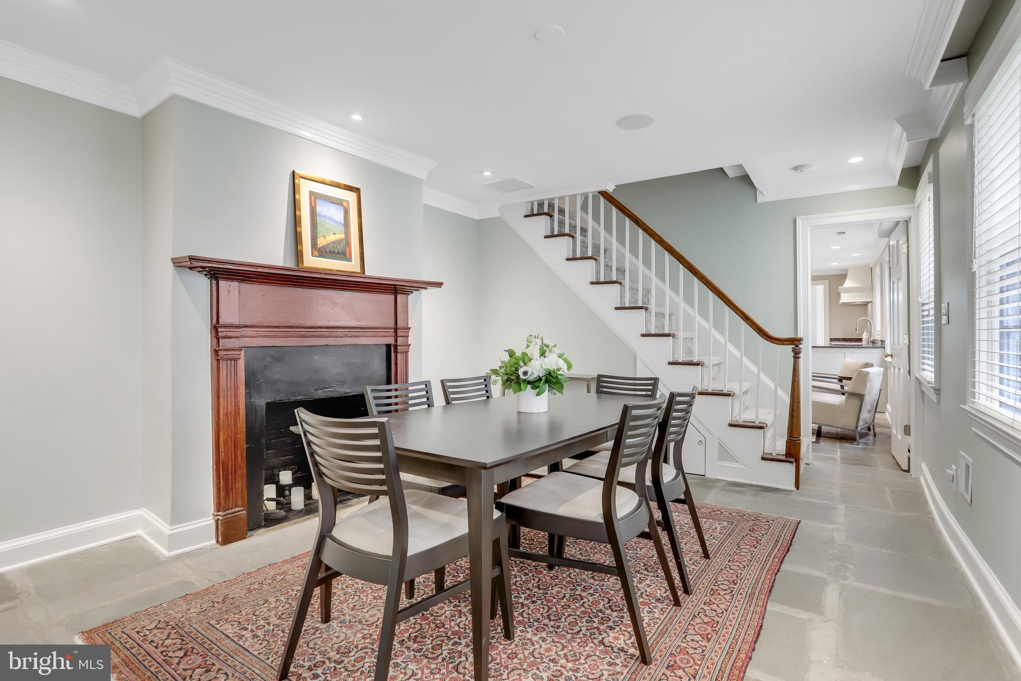 OLD TOWN ALEXANDRIA - Residential