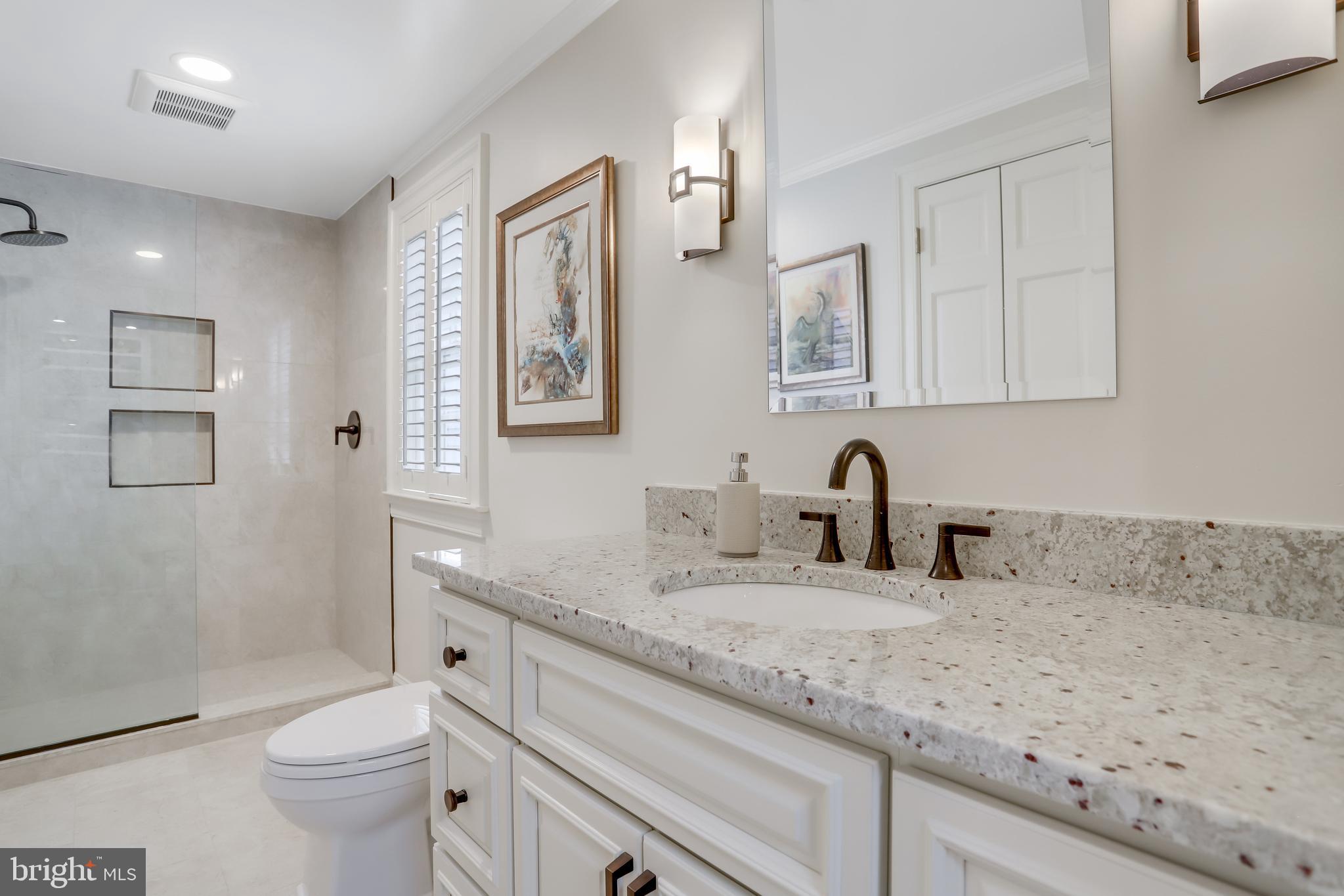 OLD TOWN ALEXANDRIA - Residential