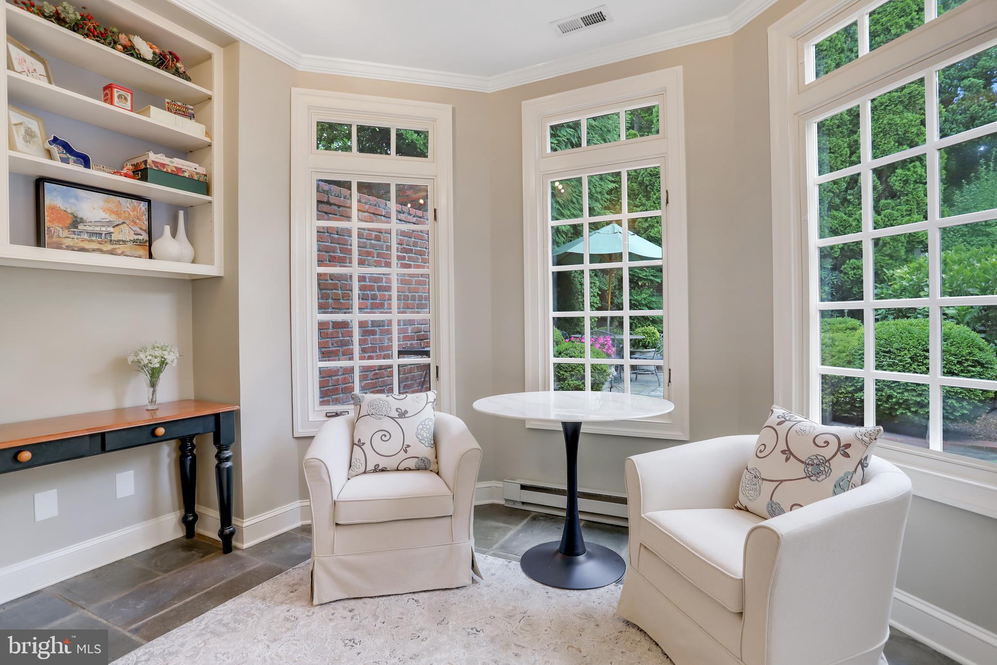 OLD TOWN ALEXANDRIA - Residential