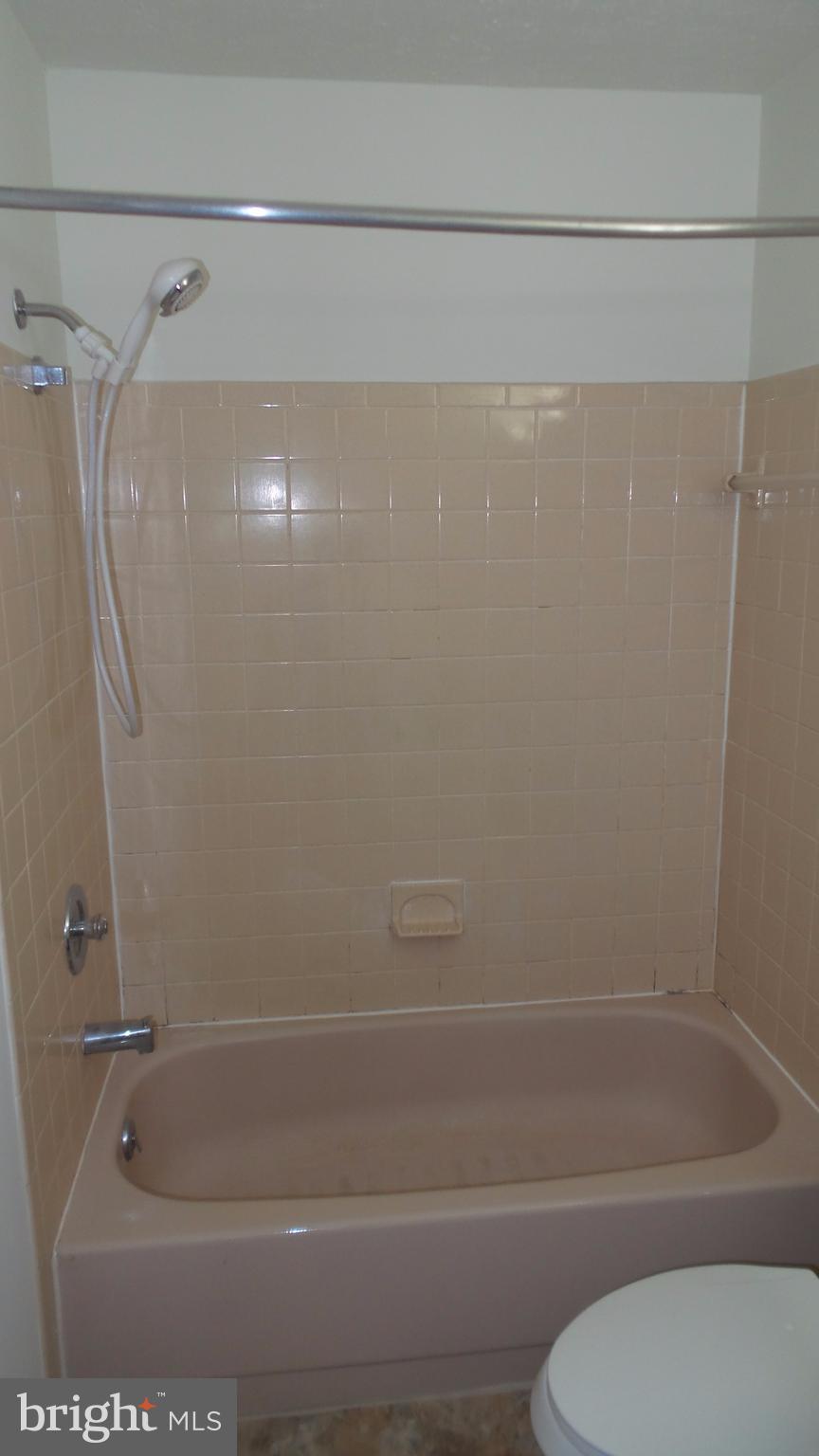 HOLLYWOOD ON THE HILL - Residential