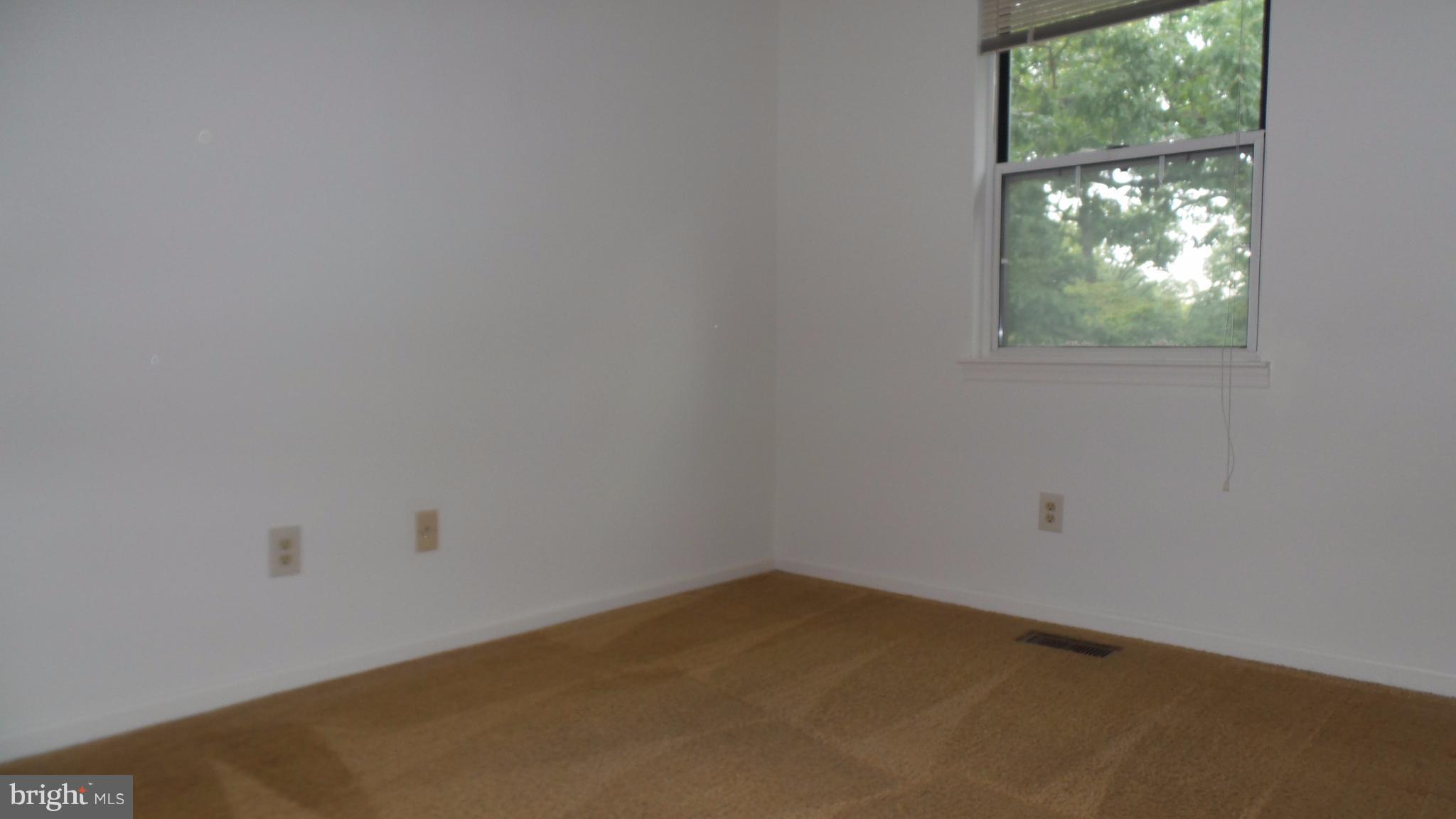 HOLLYWOOD ON THE HILL - Residential