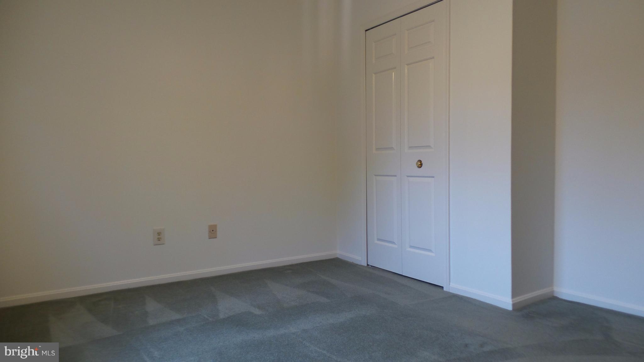 HOLLYWOOD ON THE HILL - Residential