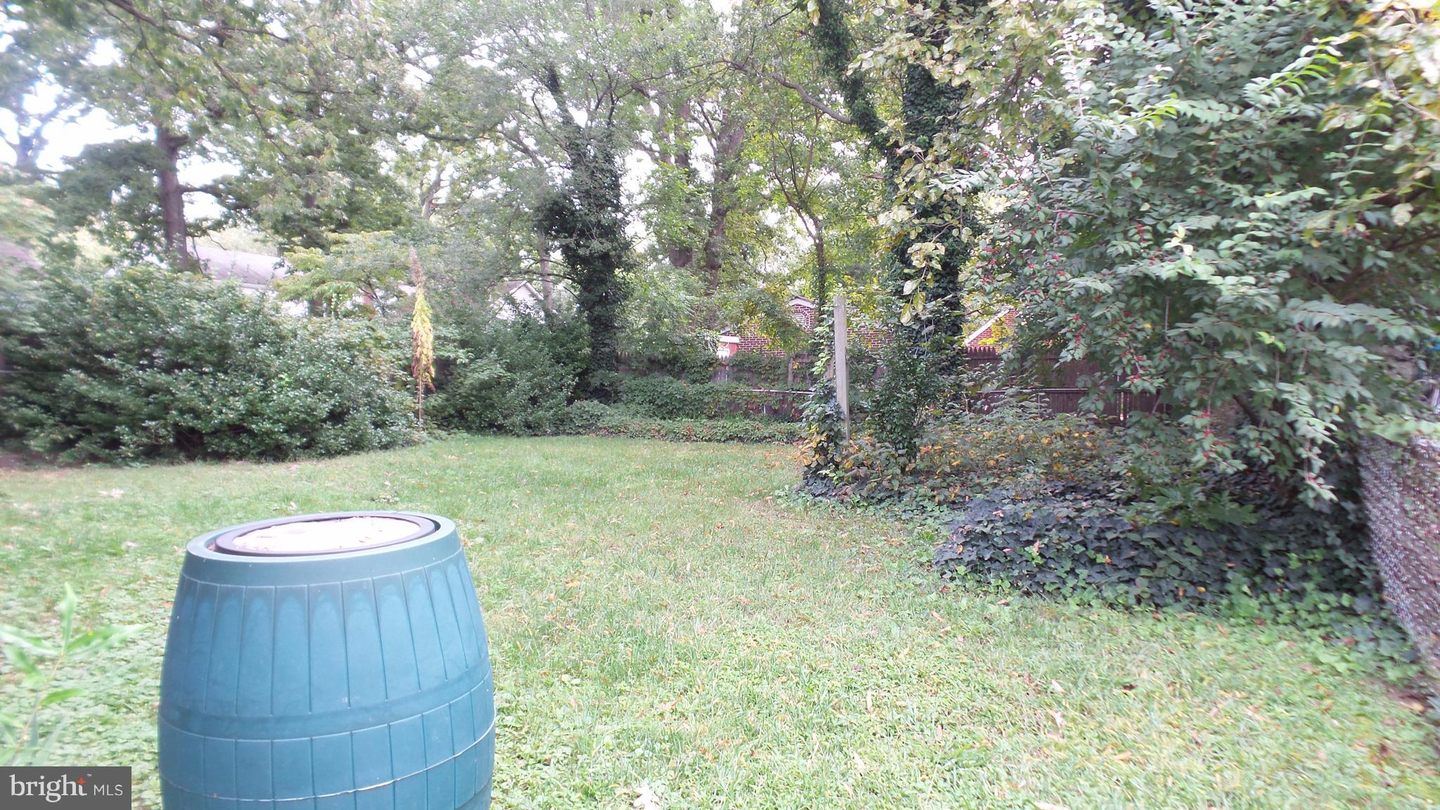 HOLLYWOOD ON THE HILL - Residential