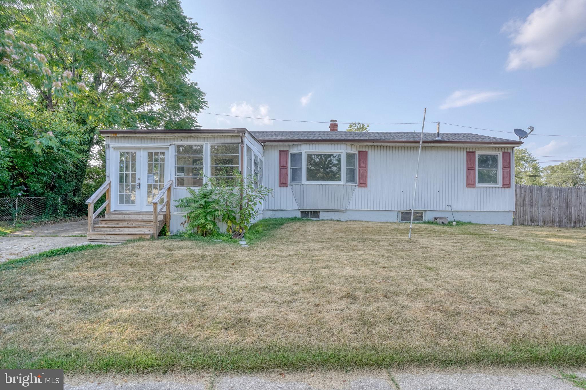 9 JOHN COLLINS CIRCLE