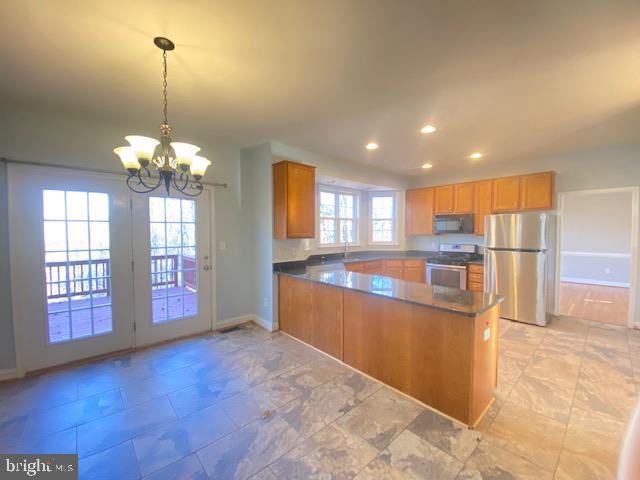 POPLAR HILLS - Residential Lease