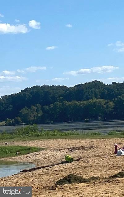 POPLAR HILLS - Residential Lease