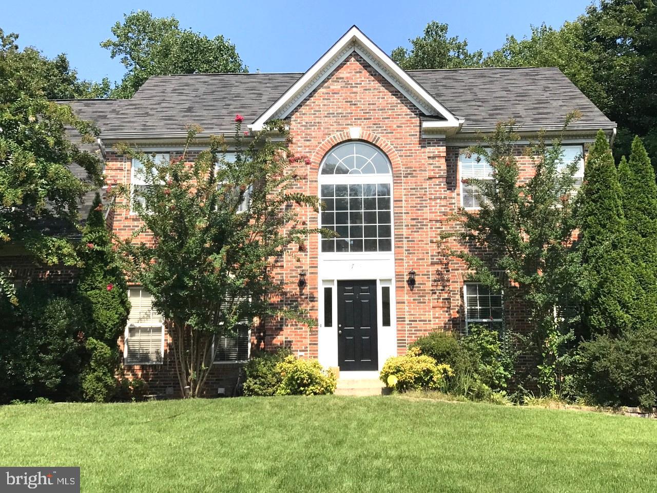 POPLAR HILLS - Residential Lease