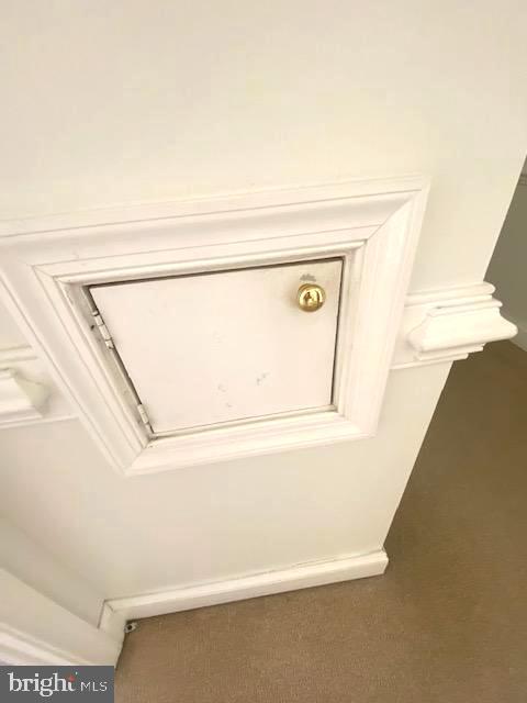 POPLAR HILLS - Residential Lease