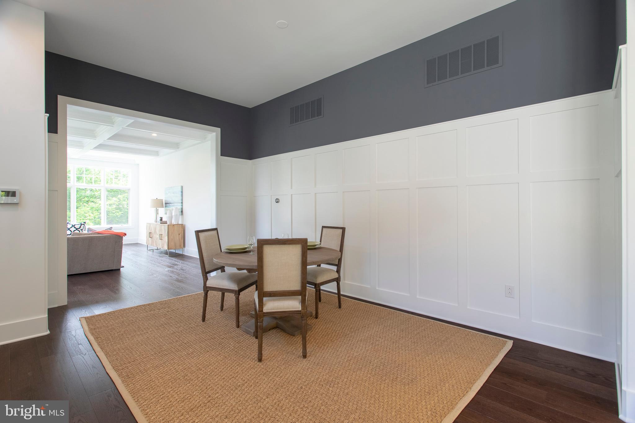 CHESTNUT HILL - Residential