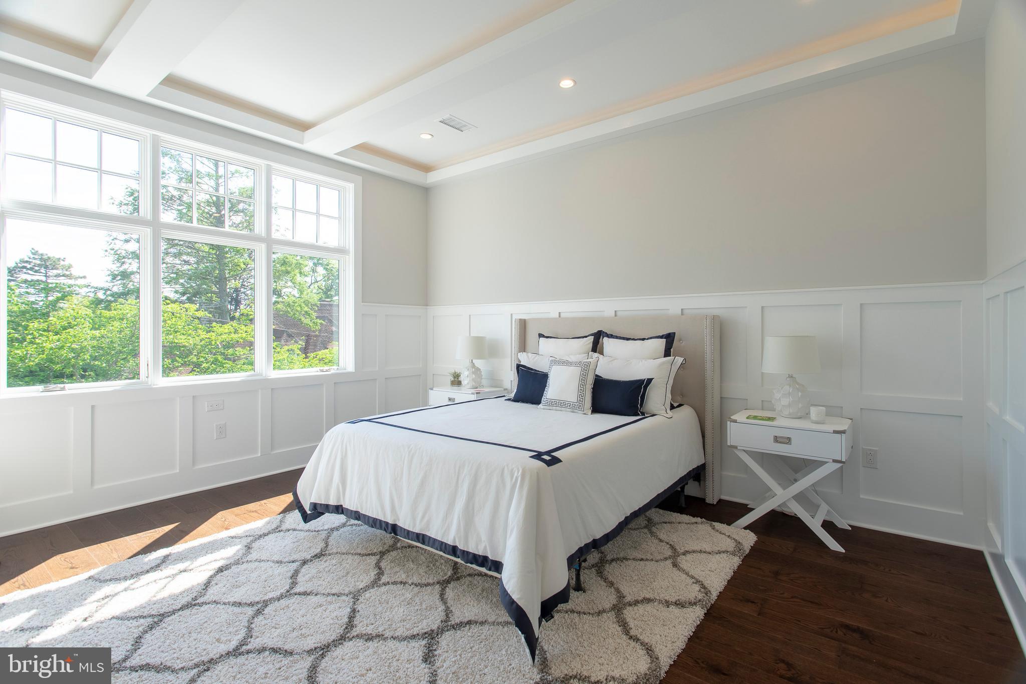 CHESTNUT HILL - Residential