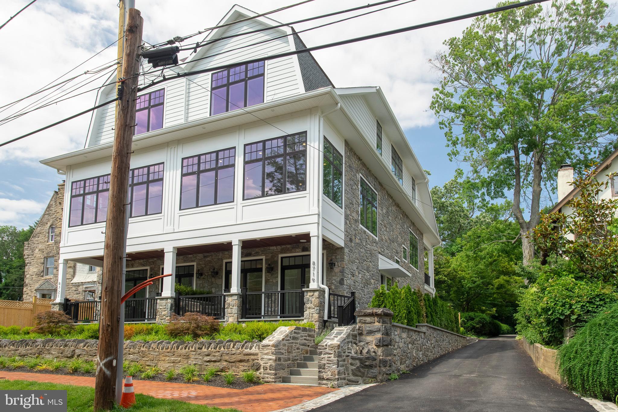 CHESTNUT HILL - Residential