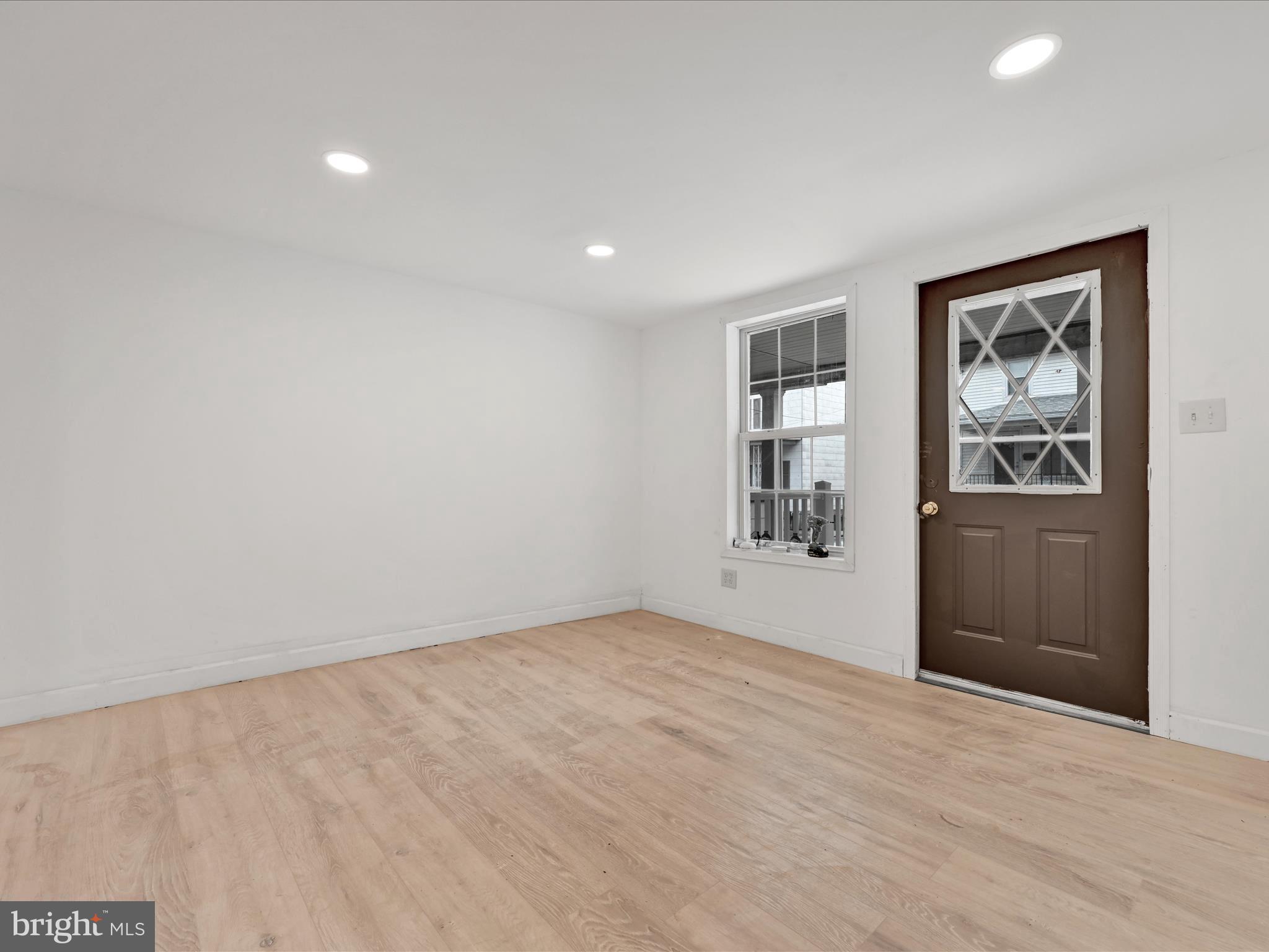 MINERSVILLE - Residential