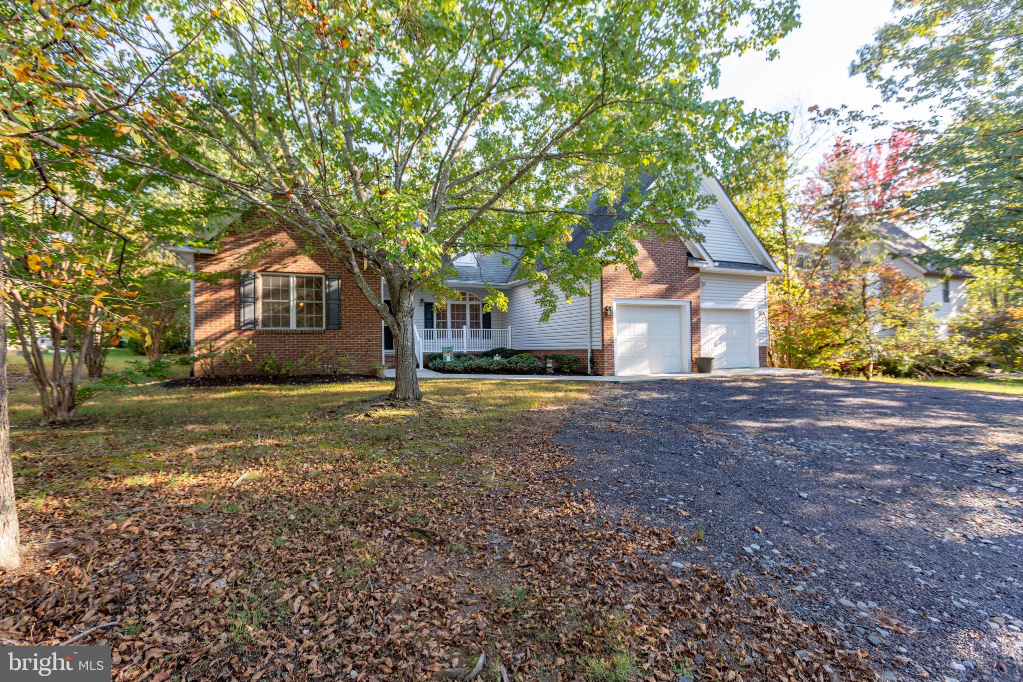 713 LAKEVIEW PARKWAY