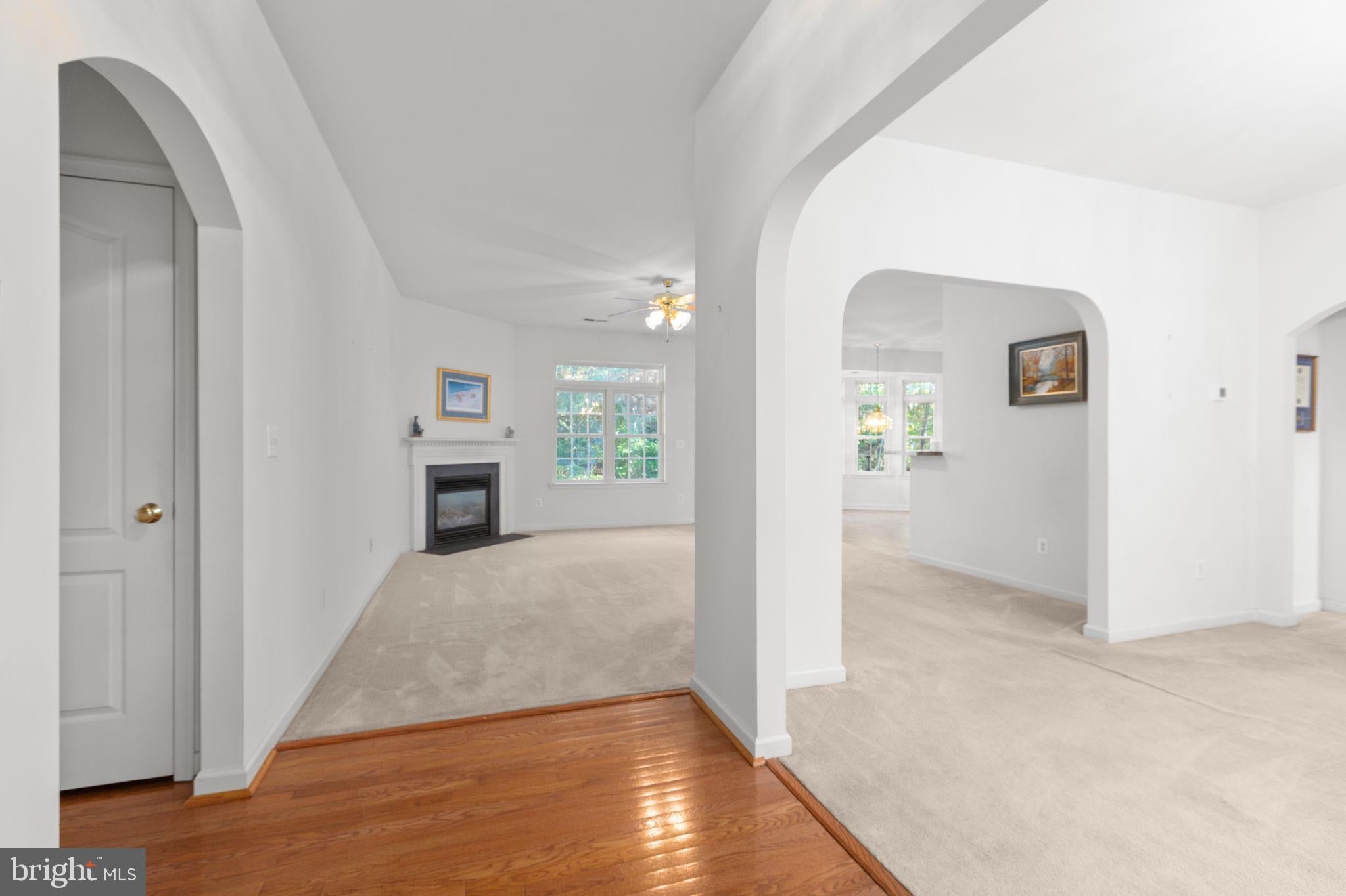 713 LAKEVIEW PARKWAY