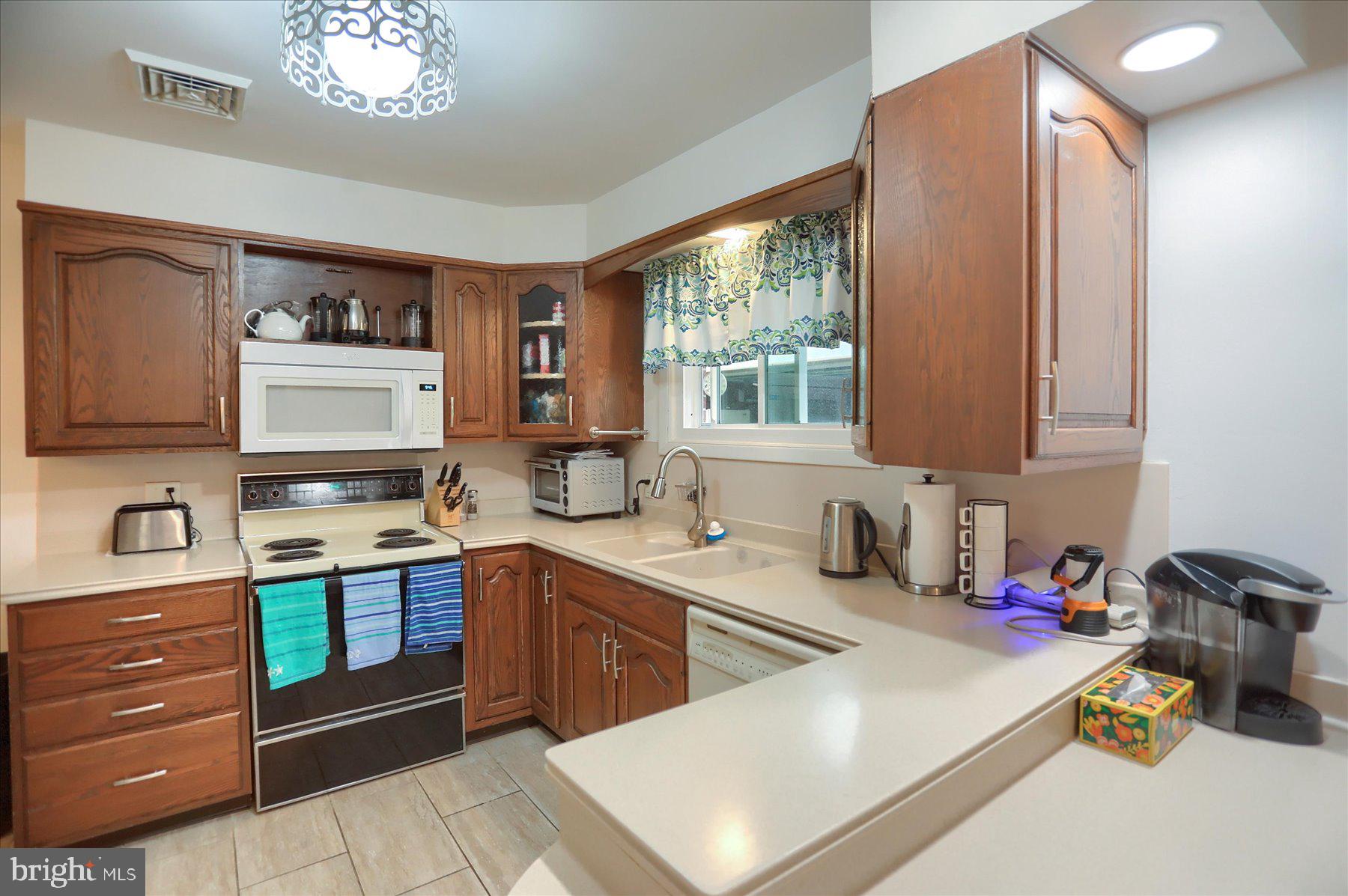 NORTHWOOD HILLS - Residential Lease