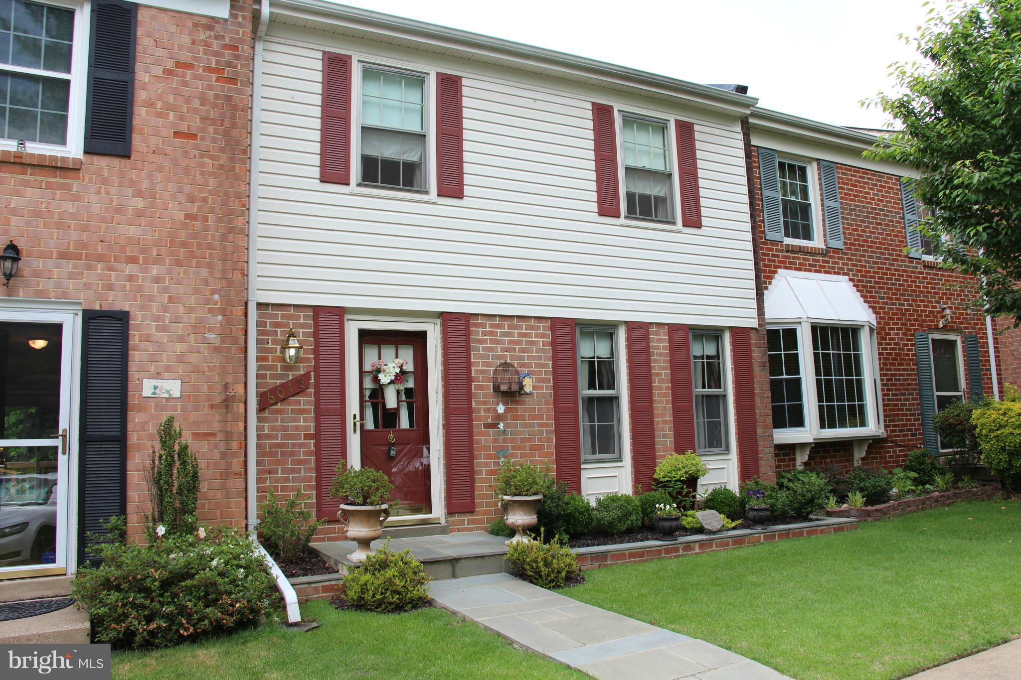 BURKE STATION SQUARE - Residential