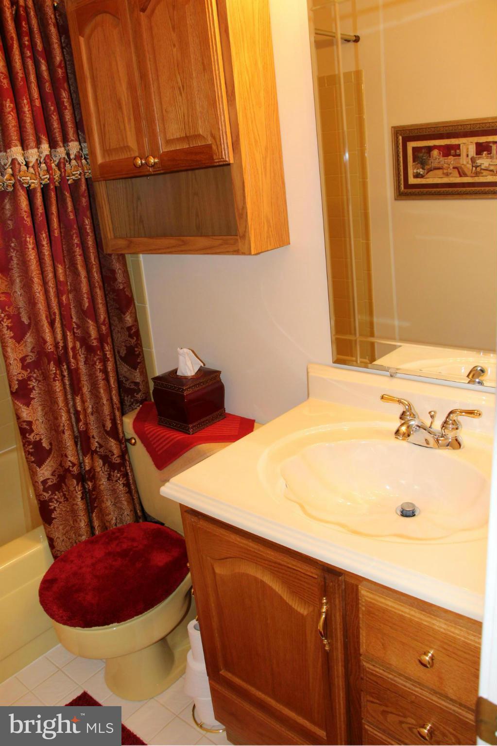 BURKE STATION SQUARE - Residential