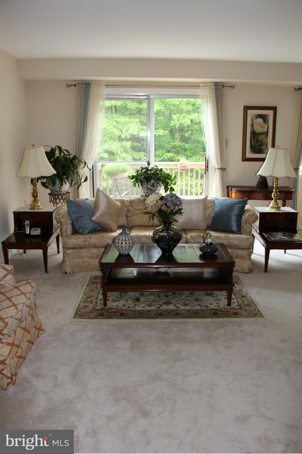 BURKE STATION SQUARE - Residential