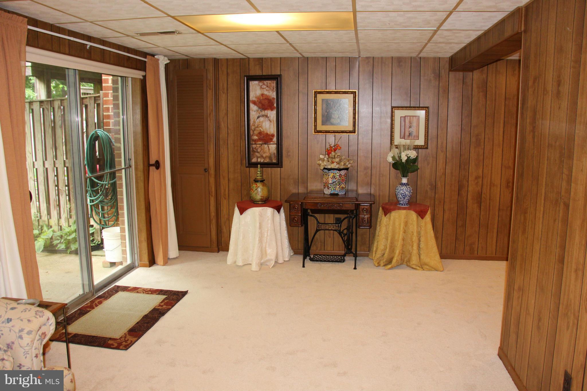 BURKE STATION SQUARE - Residential