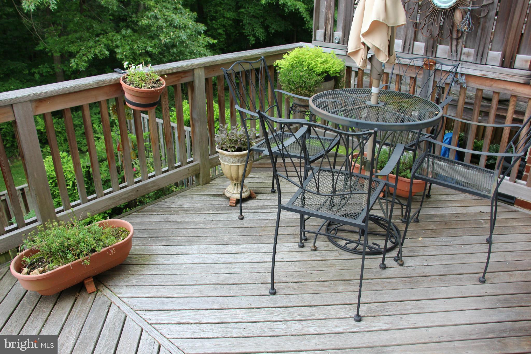 BURKE STATION SQUARE - Residential