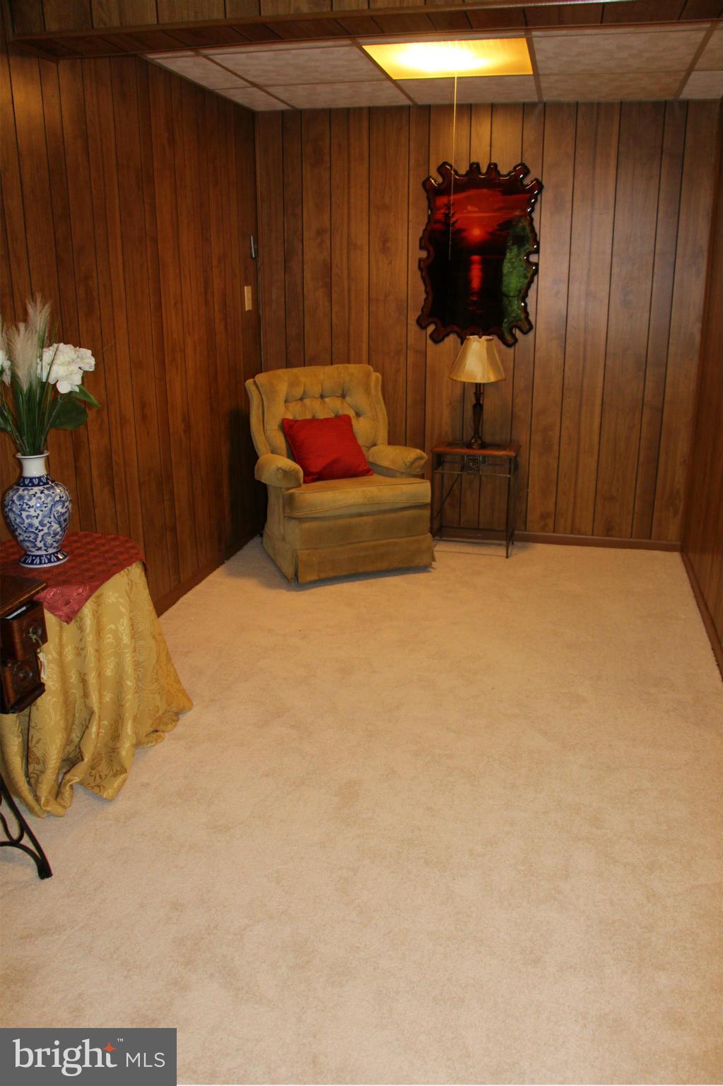 BURKE STATION SQUARE - Residential