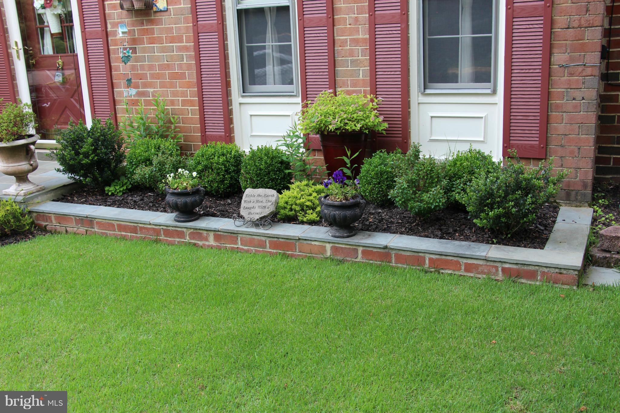 BURKE STATION SQUARE - Residential