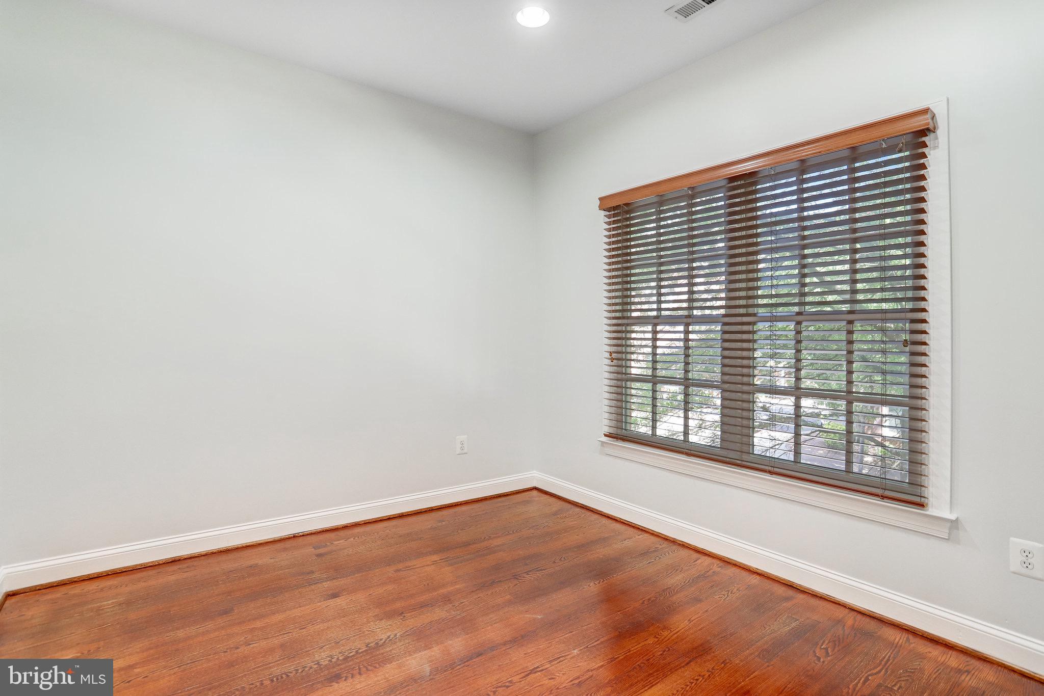 GARRETS MILL - Residential