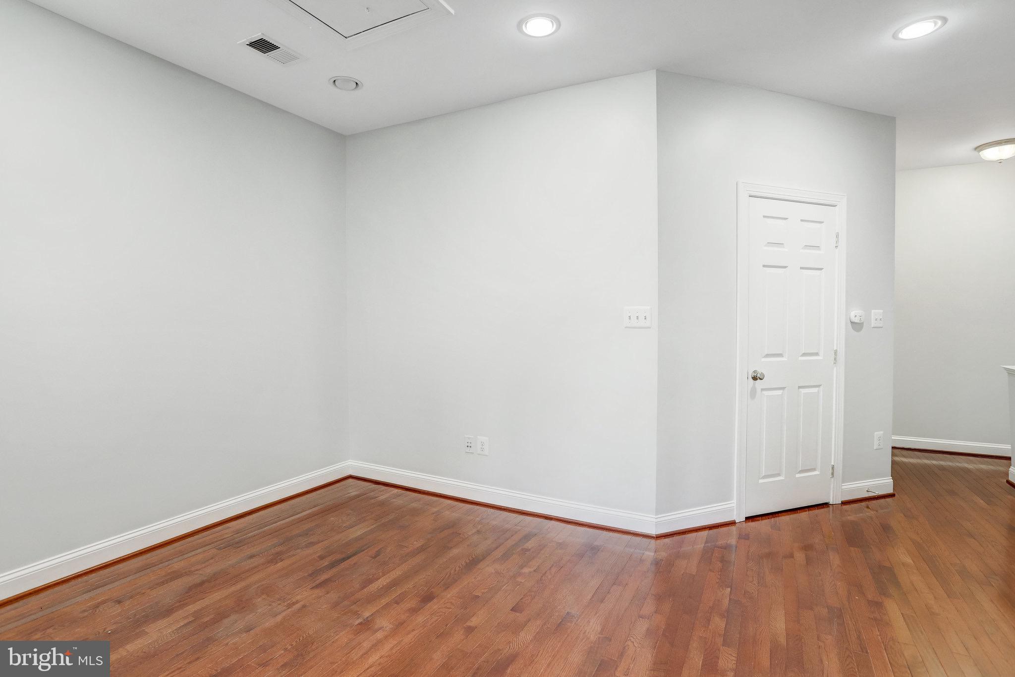 GARRETS MILL - Residential