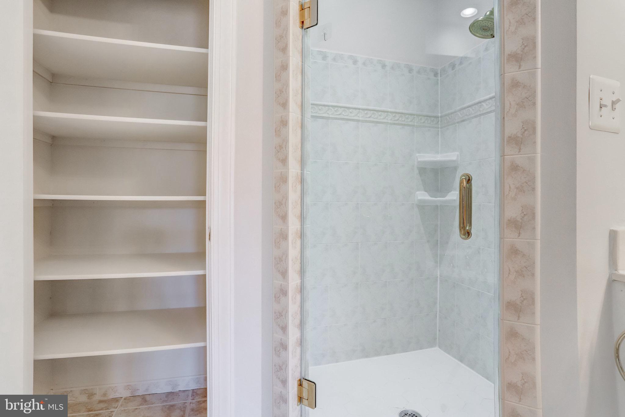 GARRETS MILL - Residential