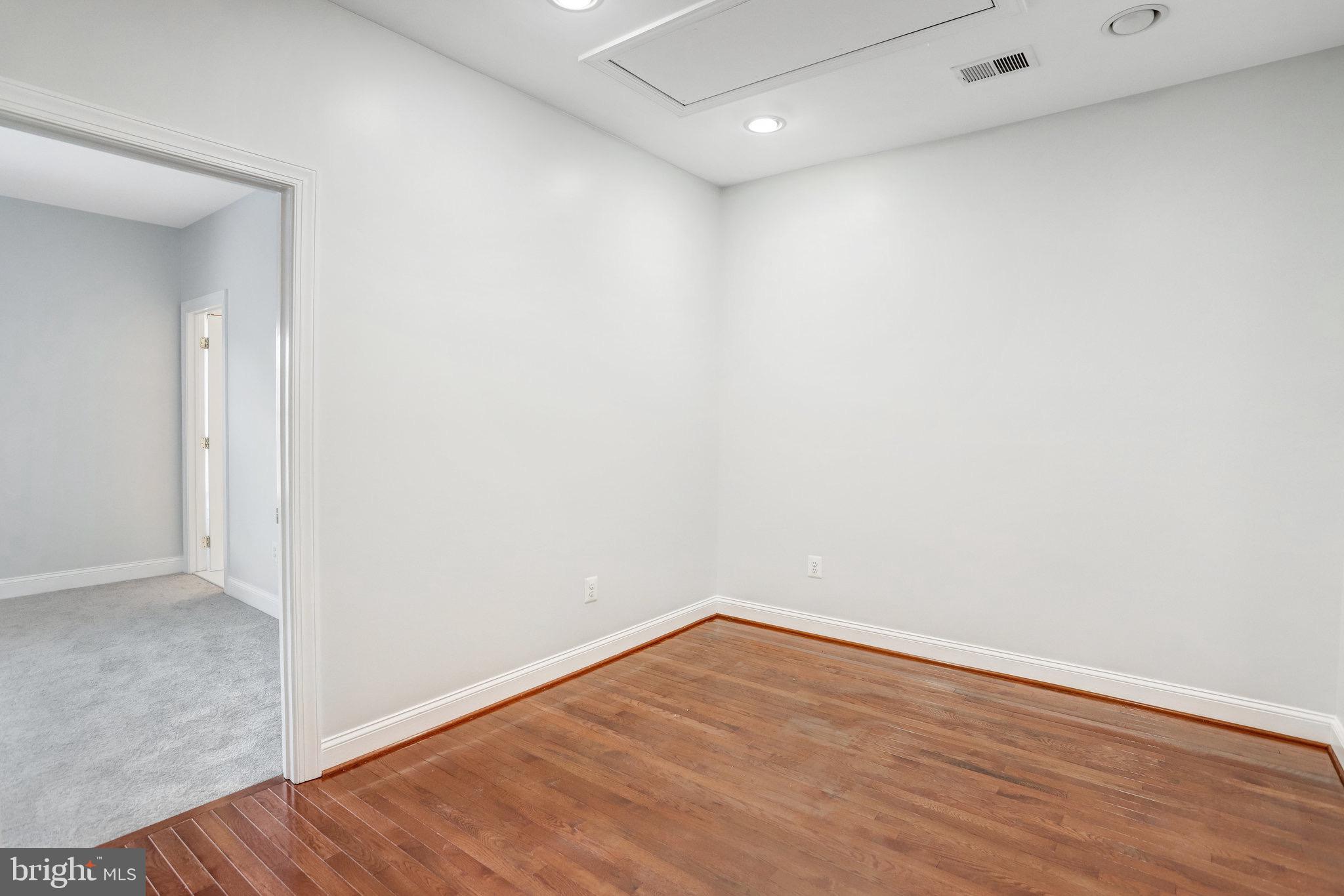 GARRETS MILL - Residential