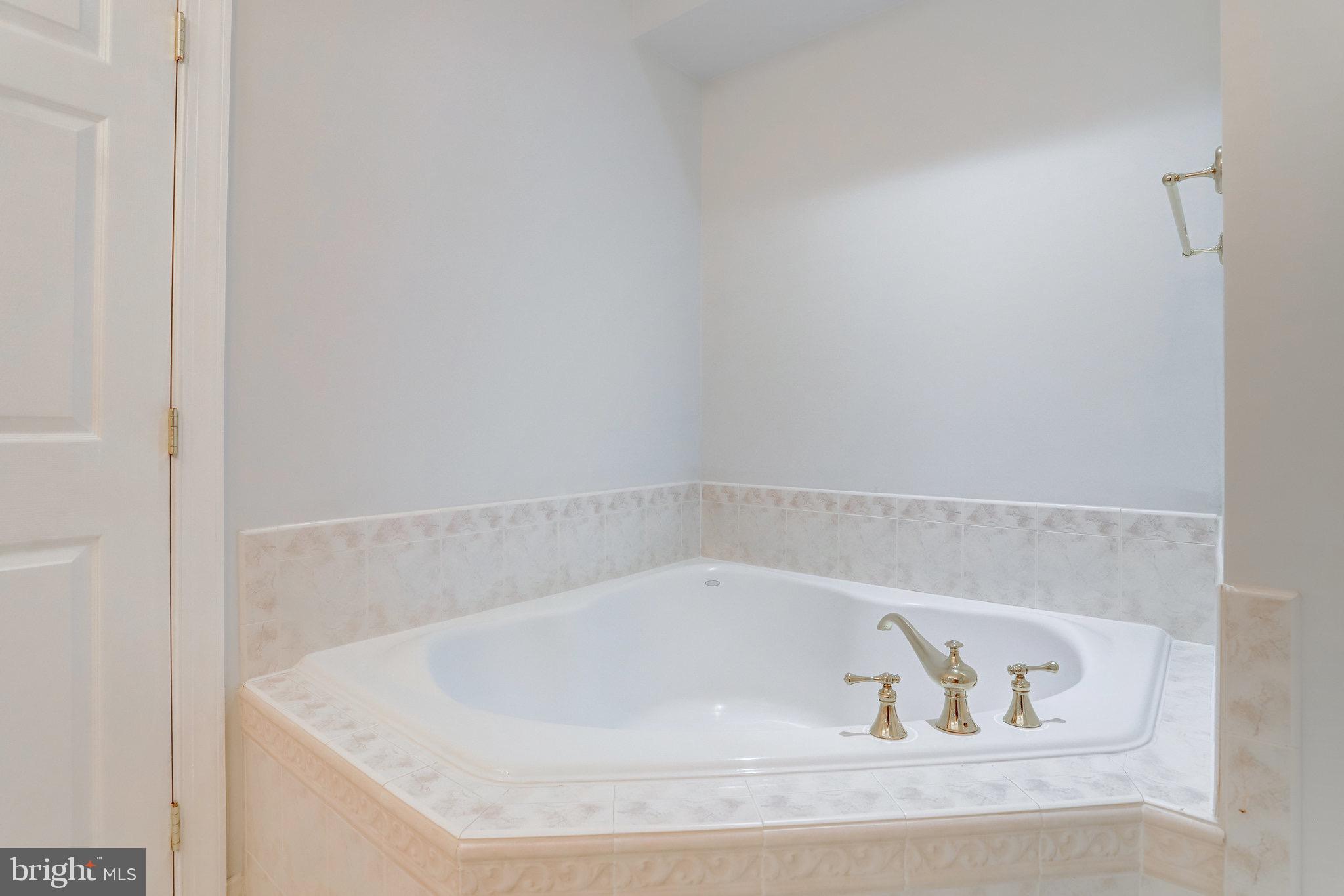 GARRETS MILL - Residential