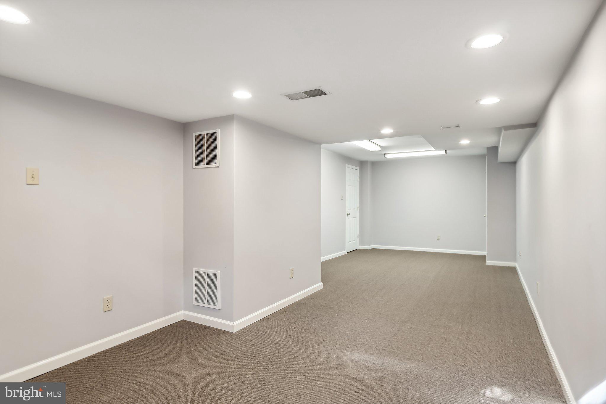 FAIRFIELD AT FARMV - Residential