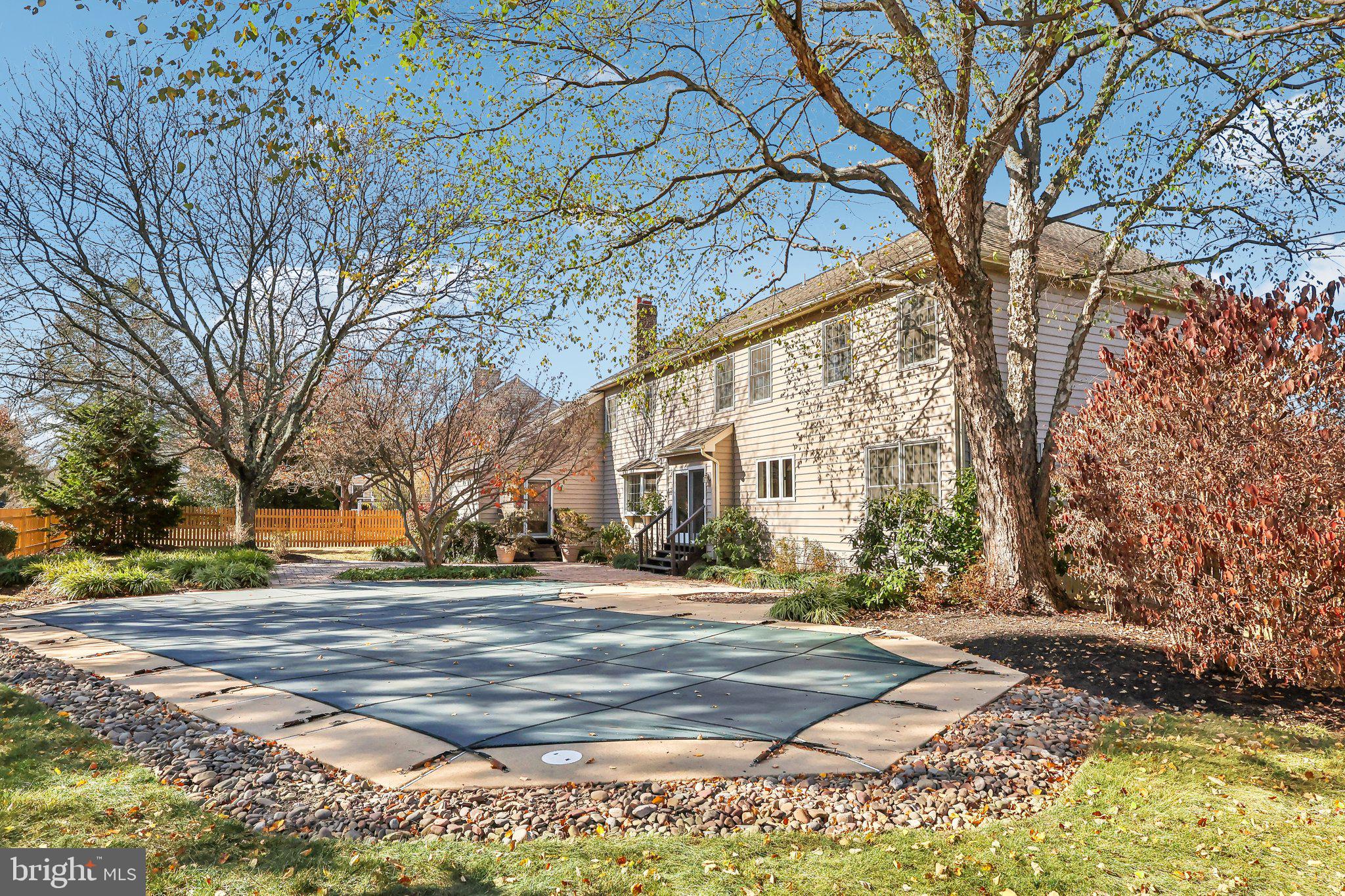 FAIRFIELD AT FARMV - Residential