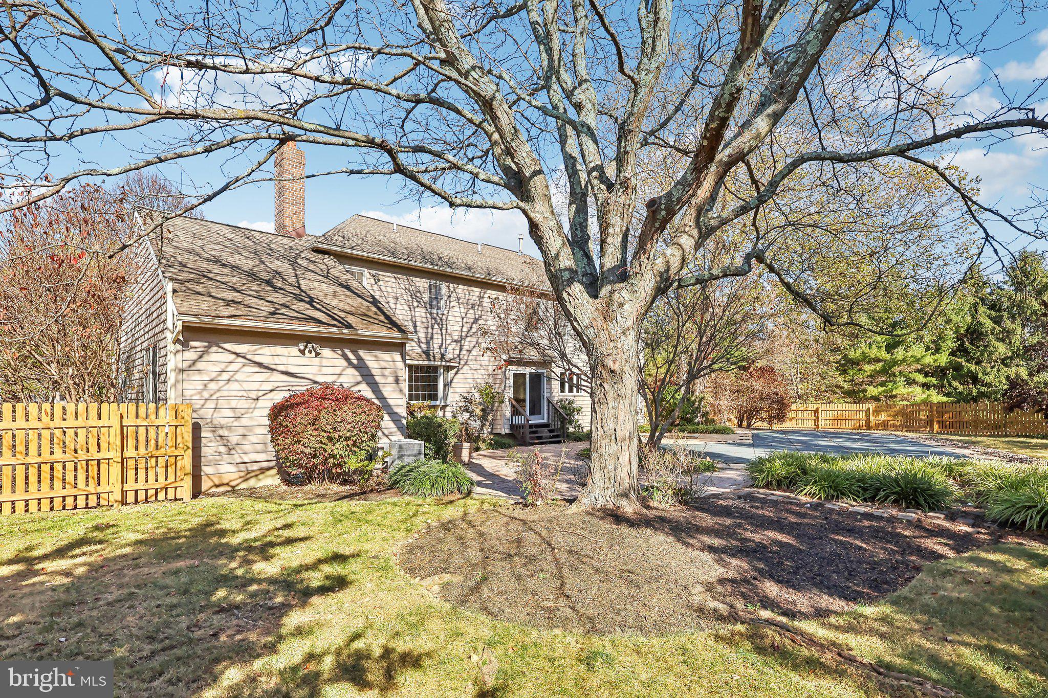 FAIRFIELD AT FARMV - Residential