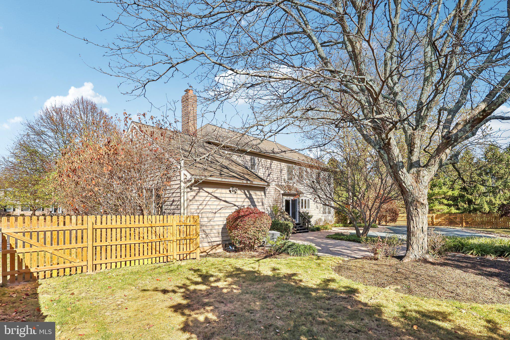 FAIRFIELD AT FARMV - Residential