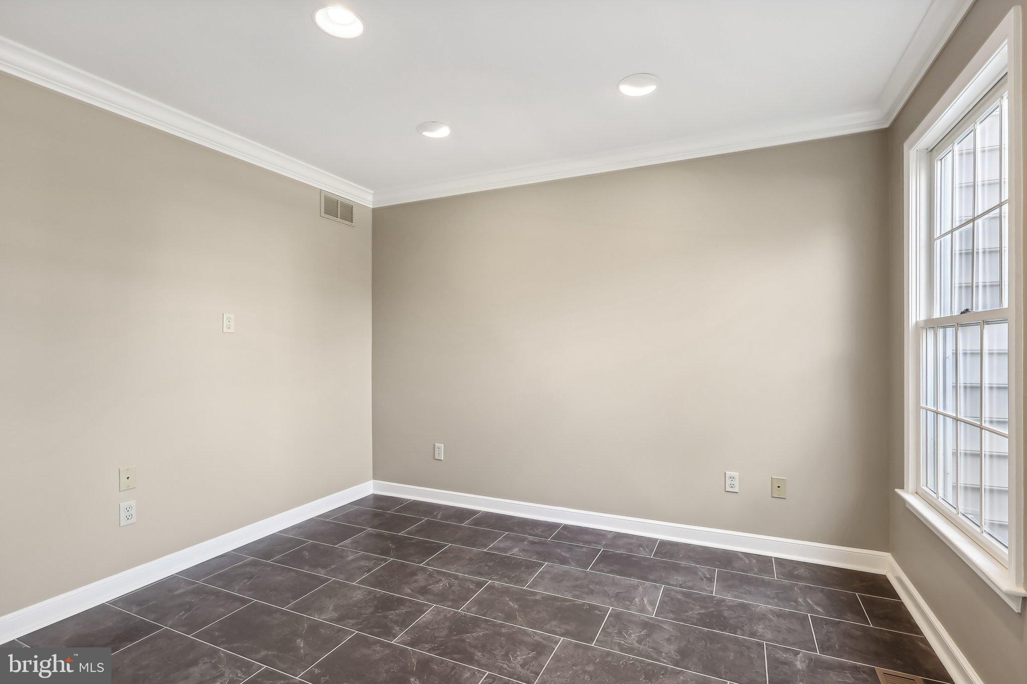 FAIRFIELD AT FARMV - Residential